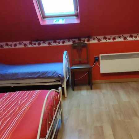Les Chambres Du Relais Liettres Exteriör bild
