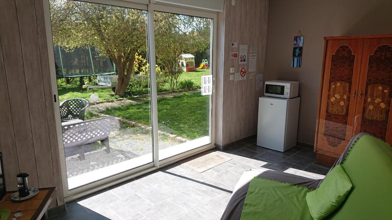 Les Chambres Du Relais Liettres Exteriör bild