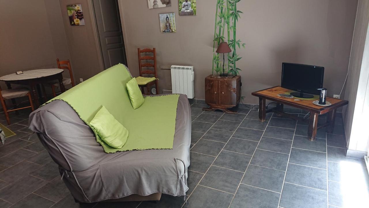 Les Chambres Du Relais Liettres Exteriör bild